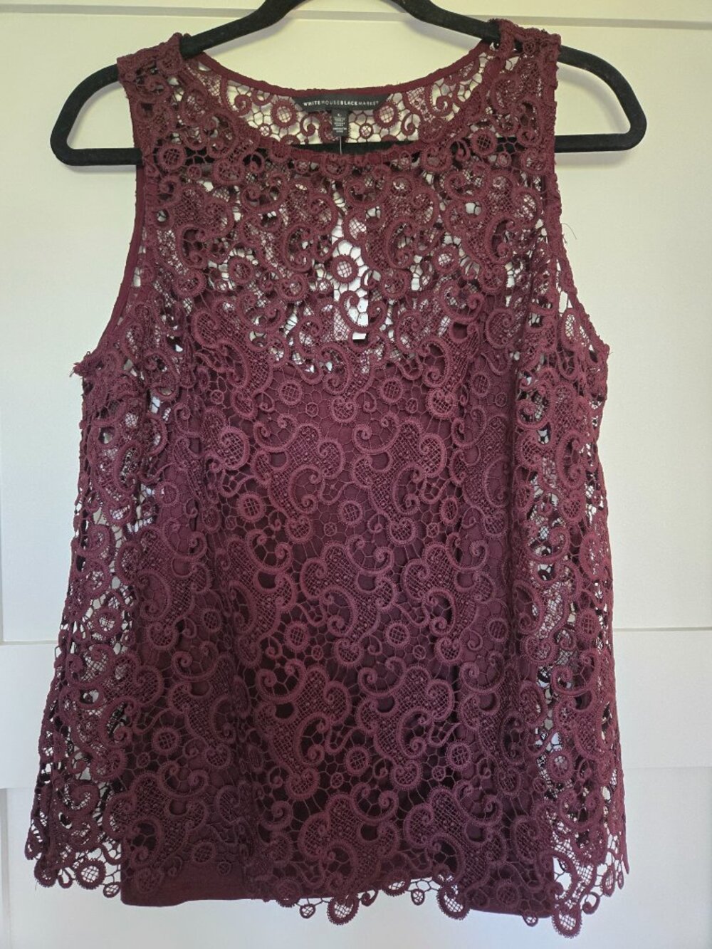 White House Black Market Crochet Lace Sleeveless Top with Tank - Maroon L NWT